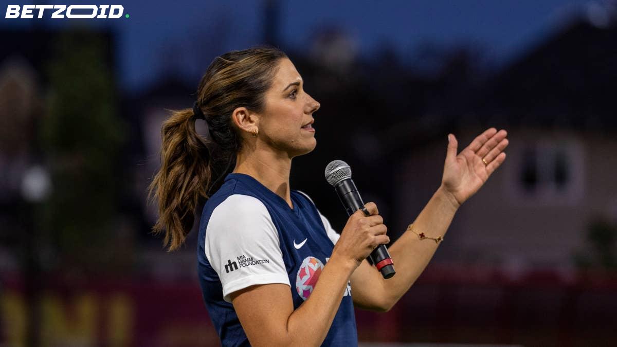 Alex Morgan attend son troisième enfant après sa retraite en 2024