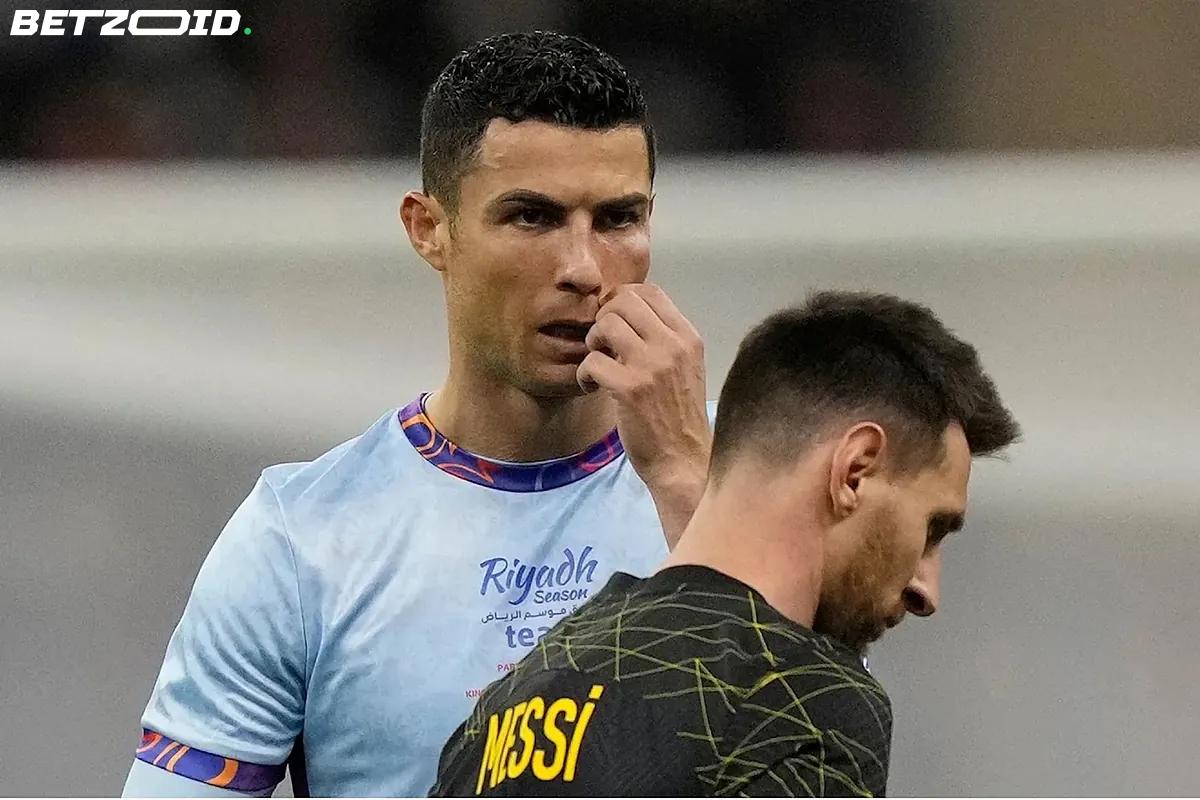 Phil Jones sur Messi vs Ronaldo : Comme choisir entre maman et papa