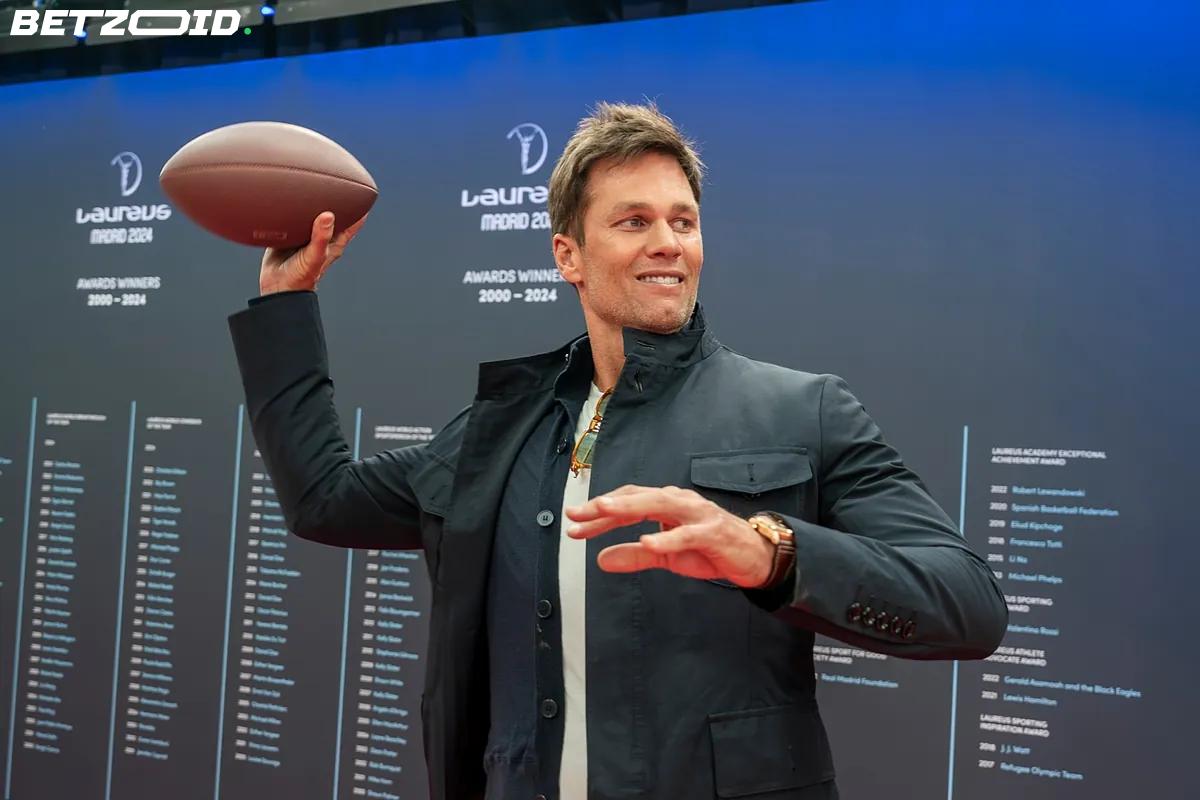 Tom Brady vivement critiqué pour une vidéo FIFA faisant l'éloge d'Infantino