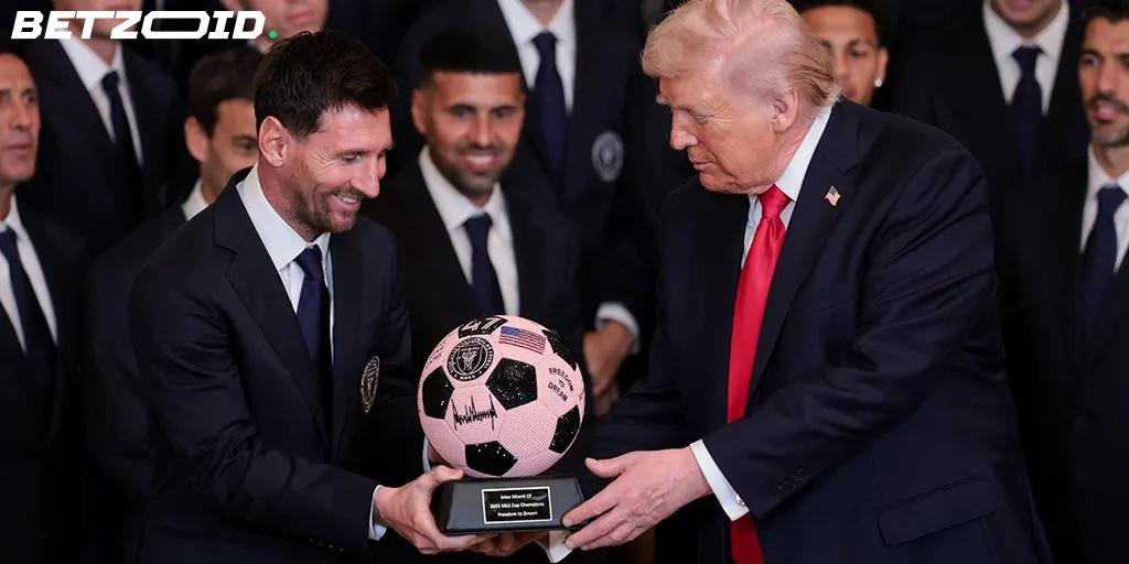 Trump ne paiera pas non plus les billets à 1000$ de la Coupe du Monde
